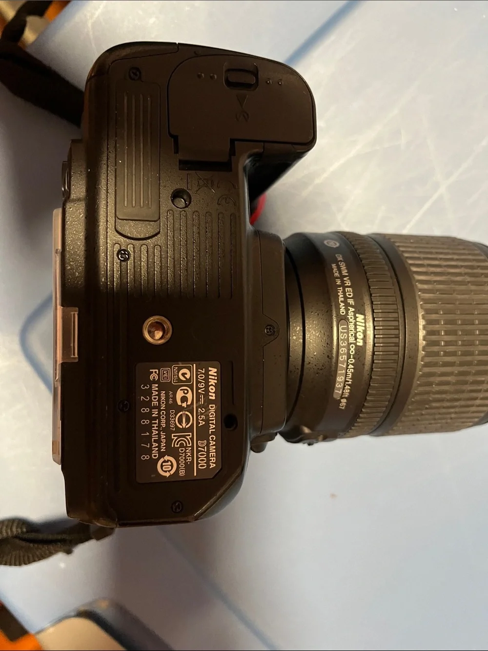 Nikon Black D7000 Camera with Bag and Charger